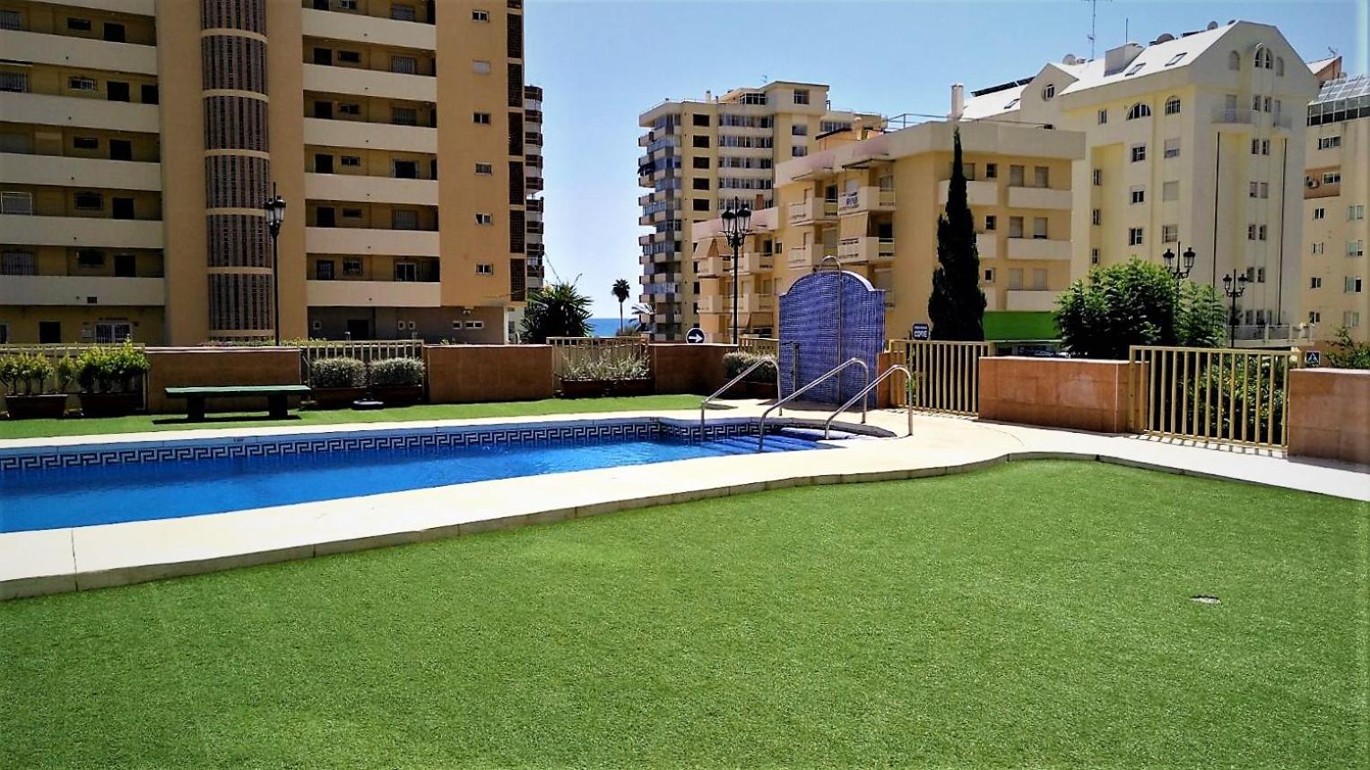 Apartamento Con Vistas Fuengirola Luaran gambar
